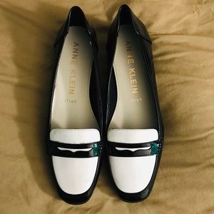 Anne Klein Shoes Size 9